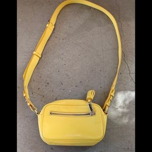 Marc Jacobs Zoom Crossbody